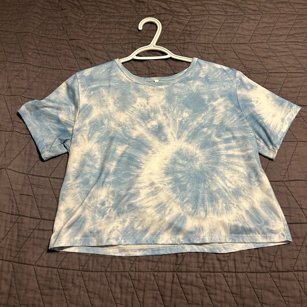 Tie dye cropped top blue